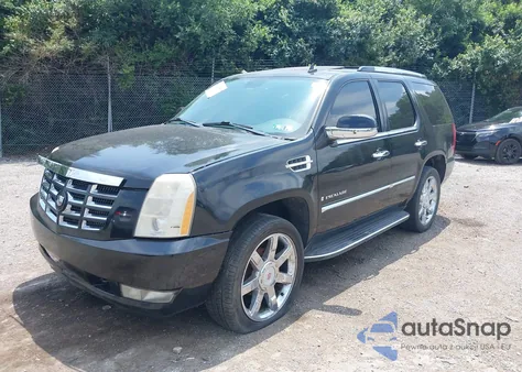2009 Cadillac Escalade Standard z USA, uszkodzony, nr VIN 1GYFK23239R203481